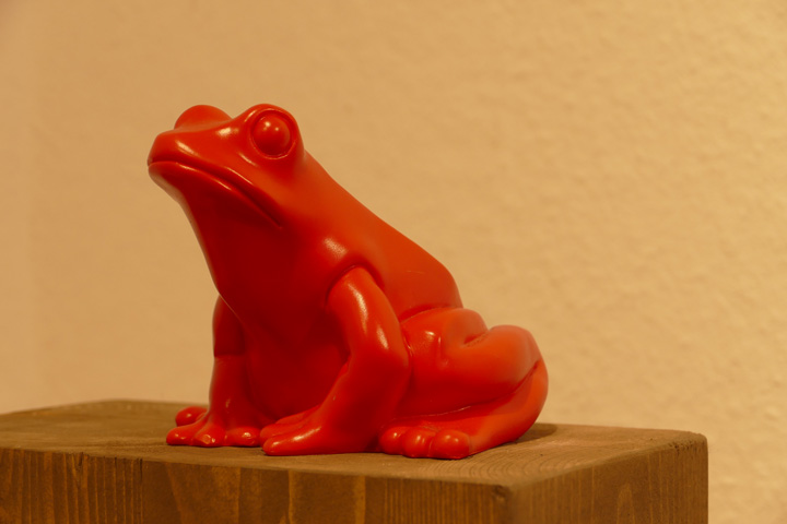 Frosch, rot, EUR 20.- KUNSTMASSNAHMEN Heidelberg Frosch, rot, EUR 20.- KUNSTMASSNAHMEN Heidelberg